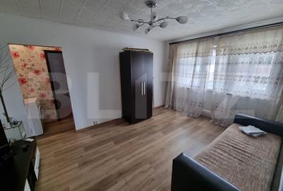 Apartament de vanzare, cu 2 camere semidecomandat, 38 mp, zona Craiovita noua