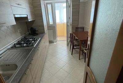 Apartament 3 camere Zona Inspectoratului Scolar - etaj 3/4  -75 mp - 2