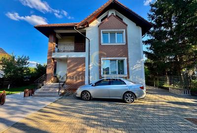 Casă individuală cu 8 camere cu Teren 1000 Mp în Bucium - 3
