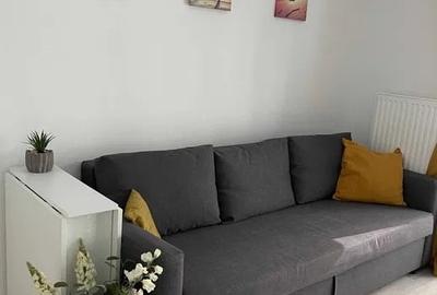 Apartament cu 3 camere semidecomandat, mobilat în Lujerului