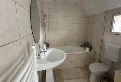 Casă cu 3 camere cu Teren 1400 Mp în Central - 3