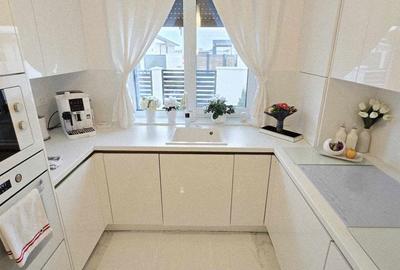 Casă cu 3 camere semidecomandat în Sântandrei - 7