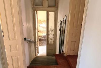 Casă cu 4 camere în Central - 3