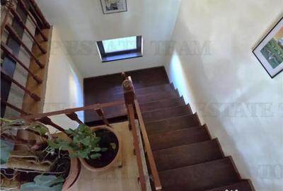 Casă cu 8 camere cu Teren 419 Mp în Corbeanca - 12
