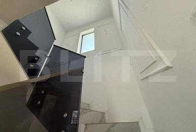Casă cu 7 camere cu Teren 329 Mp în Central - 11