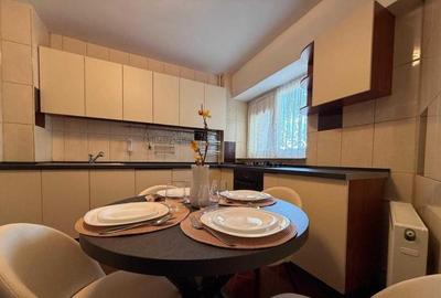 Apartament 4 camere, priveliște spectaculoasă – Piața Victoriei, 100mp. Renovat - 1