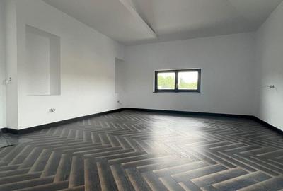 Apartament cu 8 camere semidecomandat în Parcul Carol - 14