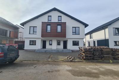 Casă individuală cu 5 camere cu Canalizare în Central - 10