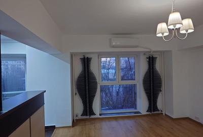 Apartament cu 4 camere decomandat, mobilat în Centrul Civic - 1