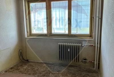 Vanzare Apartament  2 camere in zona Drumul Taberei - 4