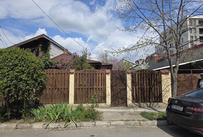 Casă cu 4 camere în Central - 1