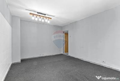Spațiu comercial, de 28 mp, în Alfa - 8