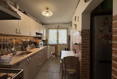Apartament cu 3 camere de vanzare / Zona strazii Constantin Brancusi