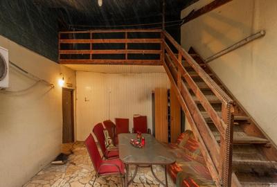 Casă cu 3 camere cu Canalizare în Parcul Carol - 14