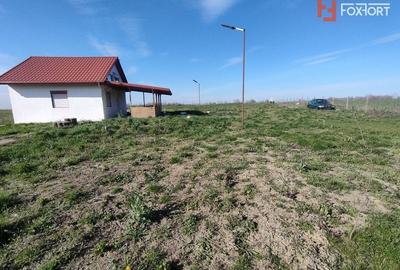 Teren de 2600 mp in Sanmihaiul Roman imprejmuit - ID V5057 - 2