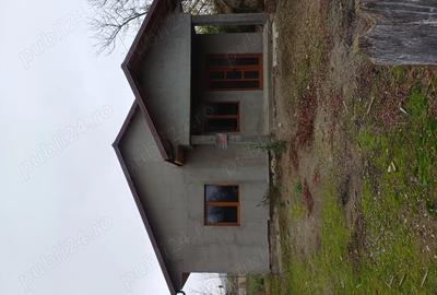 Casa de vanzare cu tot cu teren - 3