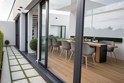 Apartament cu 4 camere decomandat în Bucureștii Noi