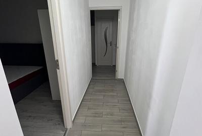 Inchiriez apartament cu 3 camere decomandat ?tefan cel Mare - 5