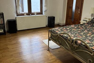 Casă cu 6 camere cu Teren 490 Mp în Vulcan - 9