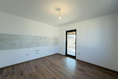 Casă individuală cu 3 camere cu Canalizare în Sânmihaiu Român - 10