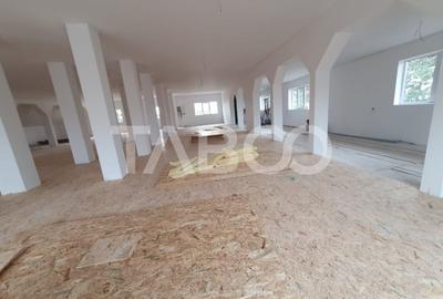 Spatiu destinat pentru afacerea in suprafata de 324 mp - 2