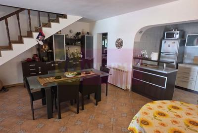 Duplex cu 4 camere cu Canalizare în Central - 6