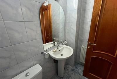 Apartament cu 5 camere decomandat în Platou - 7