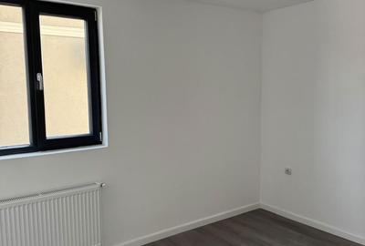 Casă cu 4 camere în Central - 1