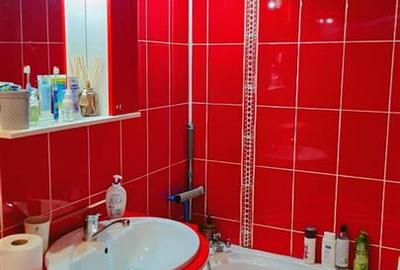 Apartament cu 2 camere decomandat în Apollo - 9