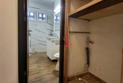 Apartament cu 4 camere decomandat în Titan - 9