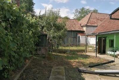 Casă cu 3 camere cu Teren 110 Mp în Central - 2