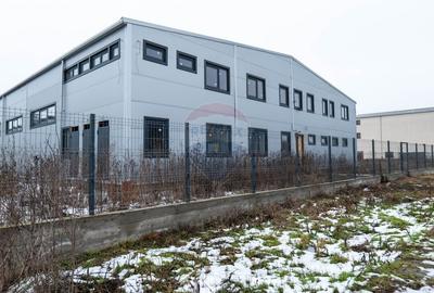 Spațiu industrial, de 1,800 mp, în Est - 2