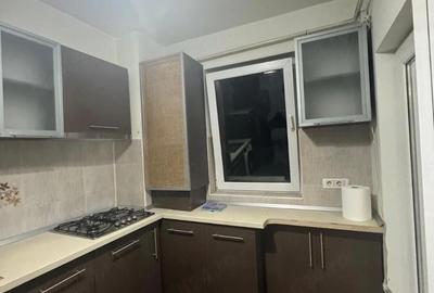 Garsonieră decomandată în Traian - 5