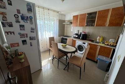 Casa versatila mobilata-utilata. 16 cam. 6 bai. 3 bucatari. Util 310mp - 40