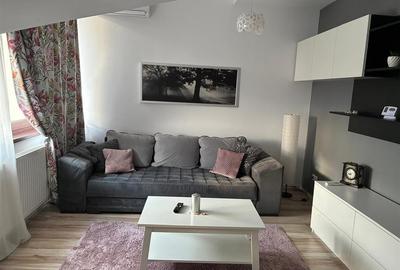 Apartament cu 2 camere decomandat în Tractorul - 2