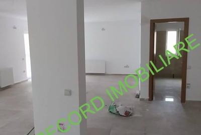 Spatiu comercial in CF, parter, 2 locuri parcare Finisat Floresti - 4