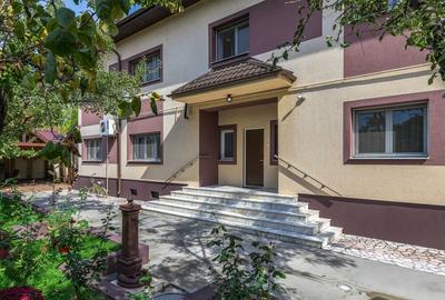 Casă individuală cu 9 camere cu Canalizare în Parcul Circului - 18