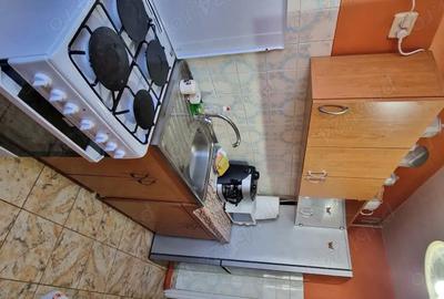 Apartament cu 2 camere decomandat în Dâmbu Pietros