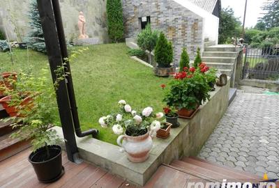 Vila distinctiva,pretabila si pentru 2 familii, perspectiva panoramica remarcabila, Drumul Poienii,