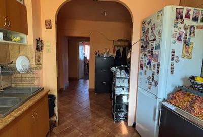Apartament cu 3 camere decomandat în Gorjului - 22