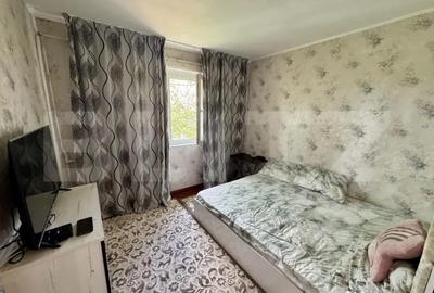 Apartament cu 3 camere semidecomandat, mobilat în Calea București - 10