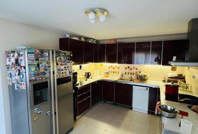 Casă cu 5 camere cu Teren 500 Mp în Ghiroda - 6