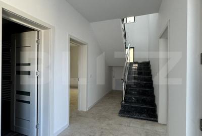 Casă cu 4 camere cu Teren 250 Mp în Central - 3