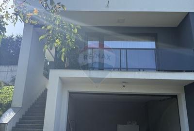 Casa / Vila cu 4 camere de inchiriat - 8