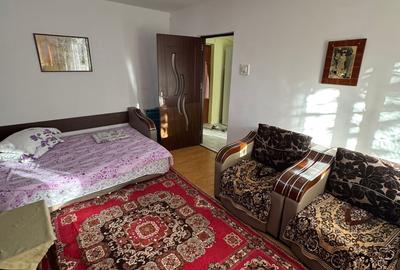 Apartament cu 3 camere decomandat în Sat Vacanță - 3