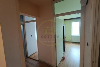 Apartament cu 4 camere decomandat în Reghin - 8