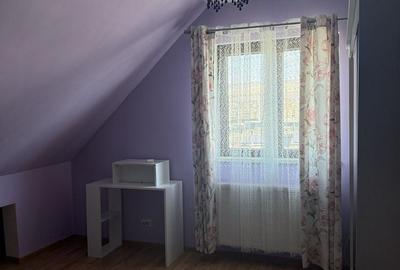 Apartament cu 3 camere decomandat în Roșu - 4