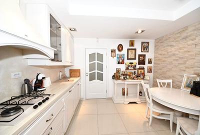 De vanzare – In exclusivitate, casa moderna in cartierul Brates Lake - 14