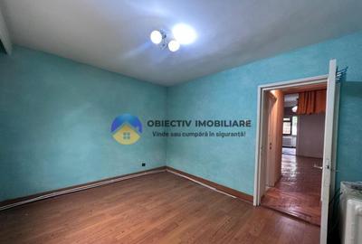 Apartament de vanzare 3 camere- pretabil pentru spa?iu com