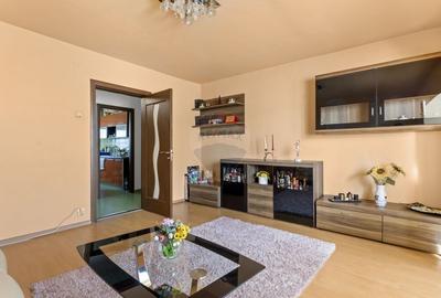 Apartament cu 5 camere decomandat de vanzare in Micalaca,Arad - 3